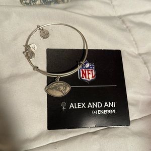 BRAND NEW Alex and Ani Patriots Bangle